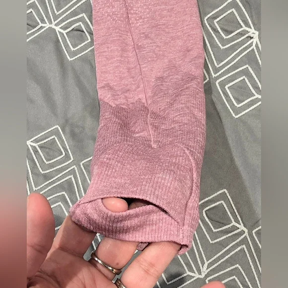 SOLD!!!!!   Lululemon Swiftly Tech Pink Longsleeve Shirt Size 8 - Picture 3 of 7